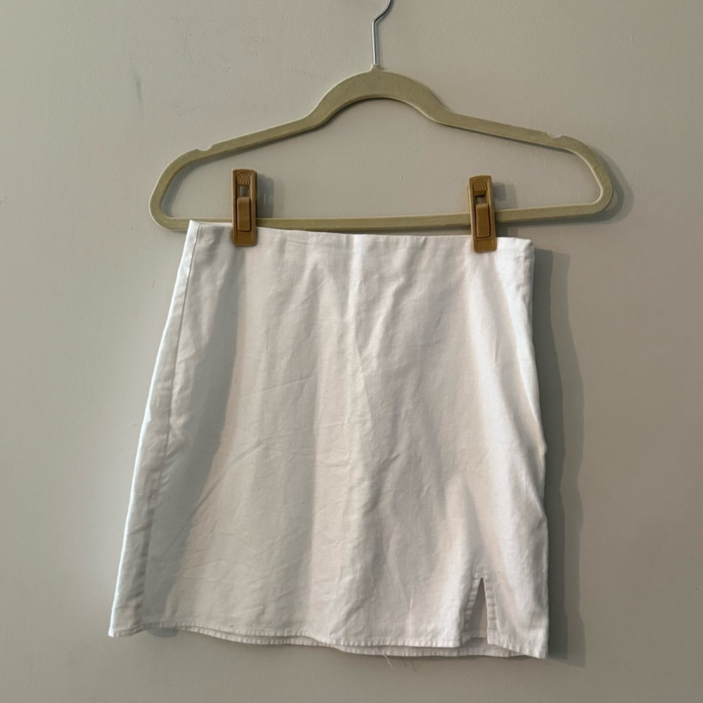 Abercrombie & Fitch White Mini Skirt